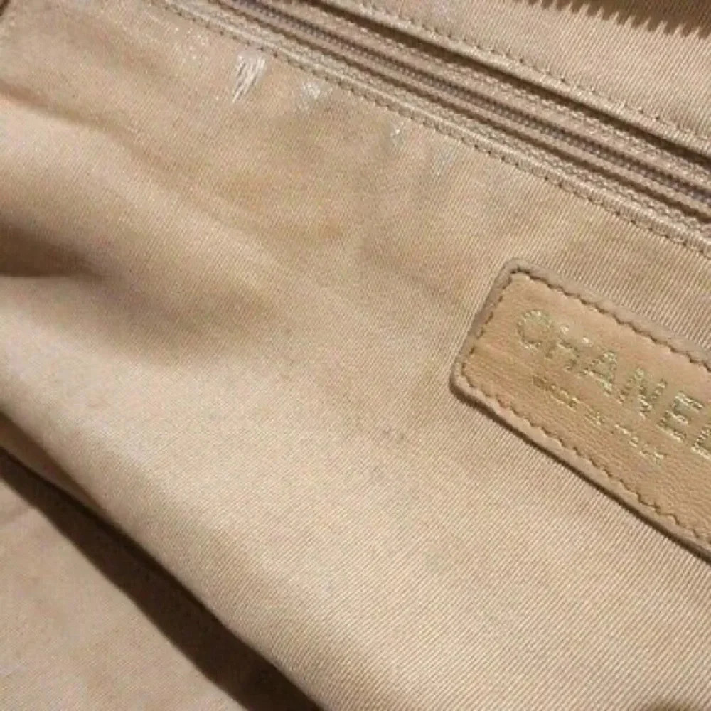 Vintage Chanel Beige Caviar Bowling Bag - Picture 12 of 12
